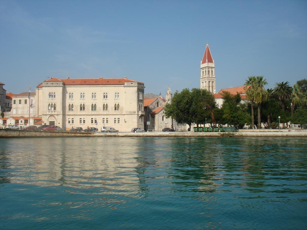 Apartment Z&E Trogir Eksteriør bilde
