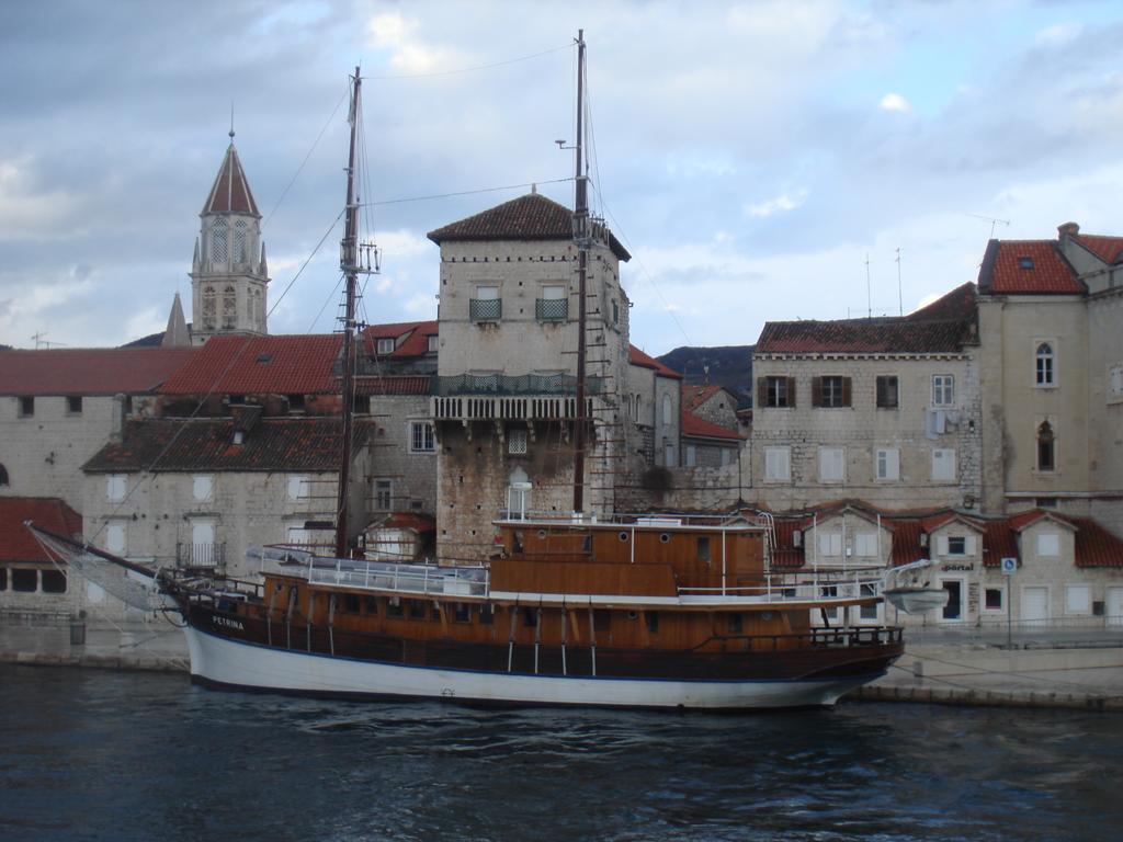 Apartment Z&E Trogir Eksteriør bilde
