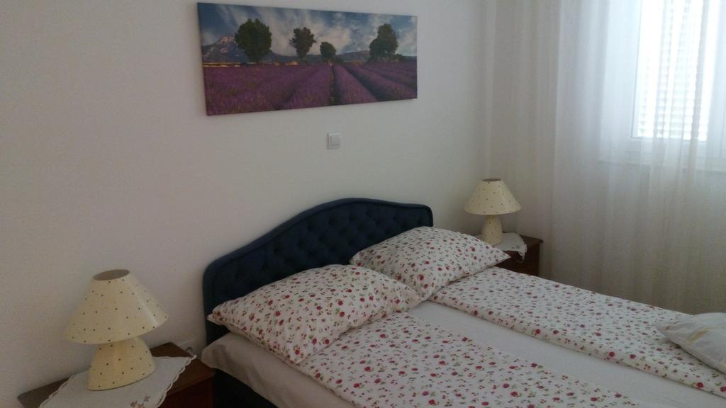 Apartment Z&E Trogir Eksteriør bilde